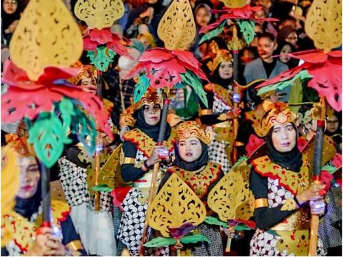 GEMA TAKBIR TRIMURTIdengan membawakan tema “JAGAD ISLAM JAWA” 003